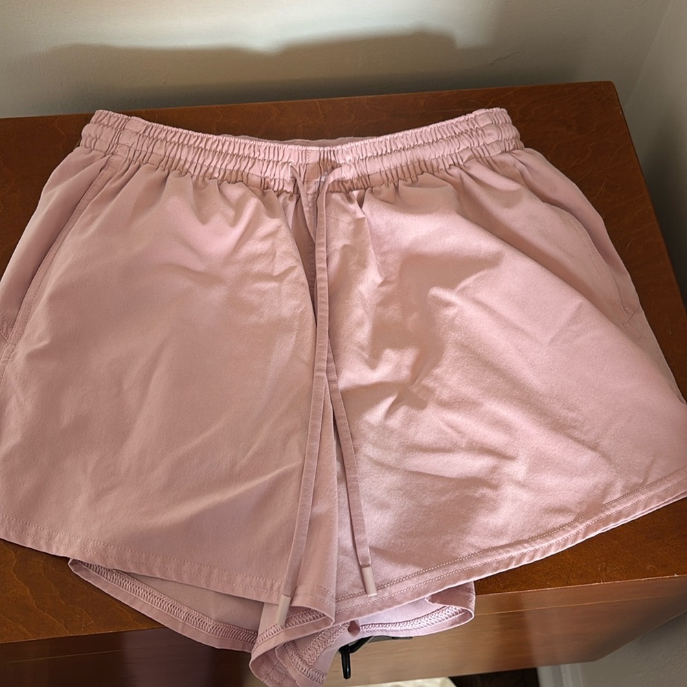 Lululemon 6 Shorts